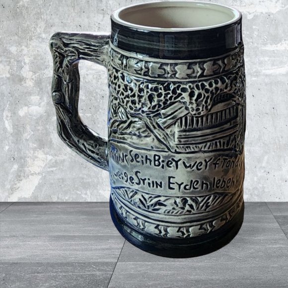 Ceramic Black and Gray Stein "Three Men at the Pub" - Picture 3 of 6